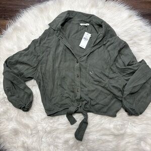 NEW American Eagle Button Up Tie Front Cropped Blouse in Mossy Hunter Green XS